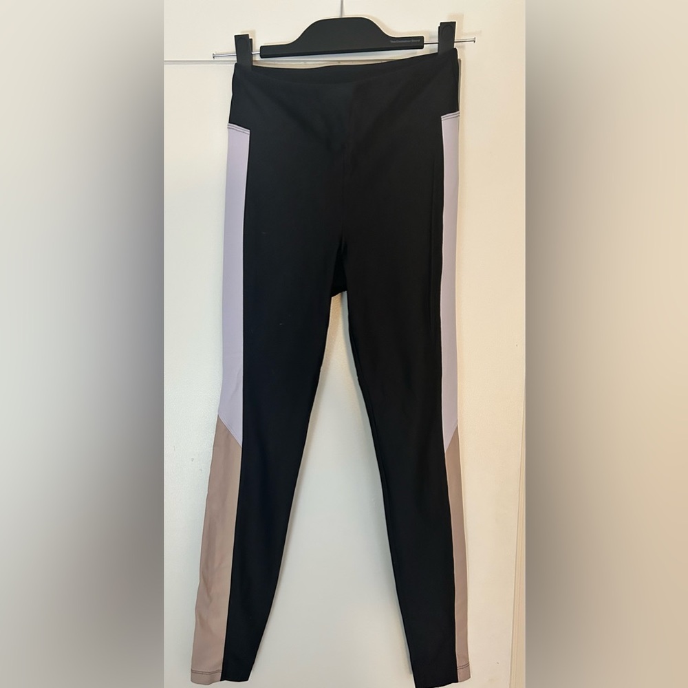 Koral Black Leggings with Beige and White Side Panels